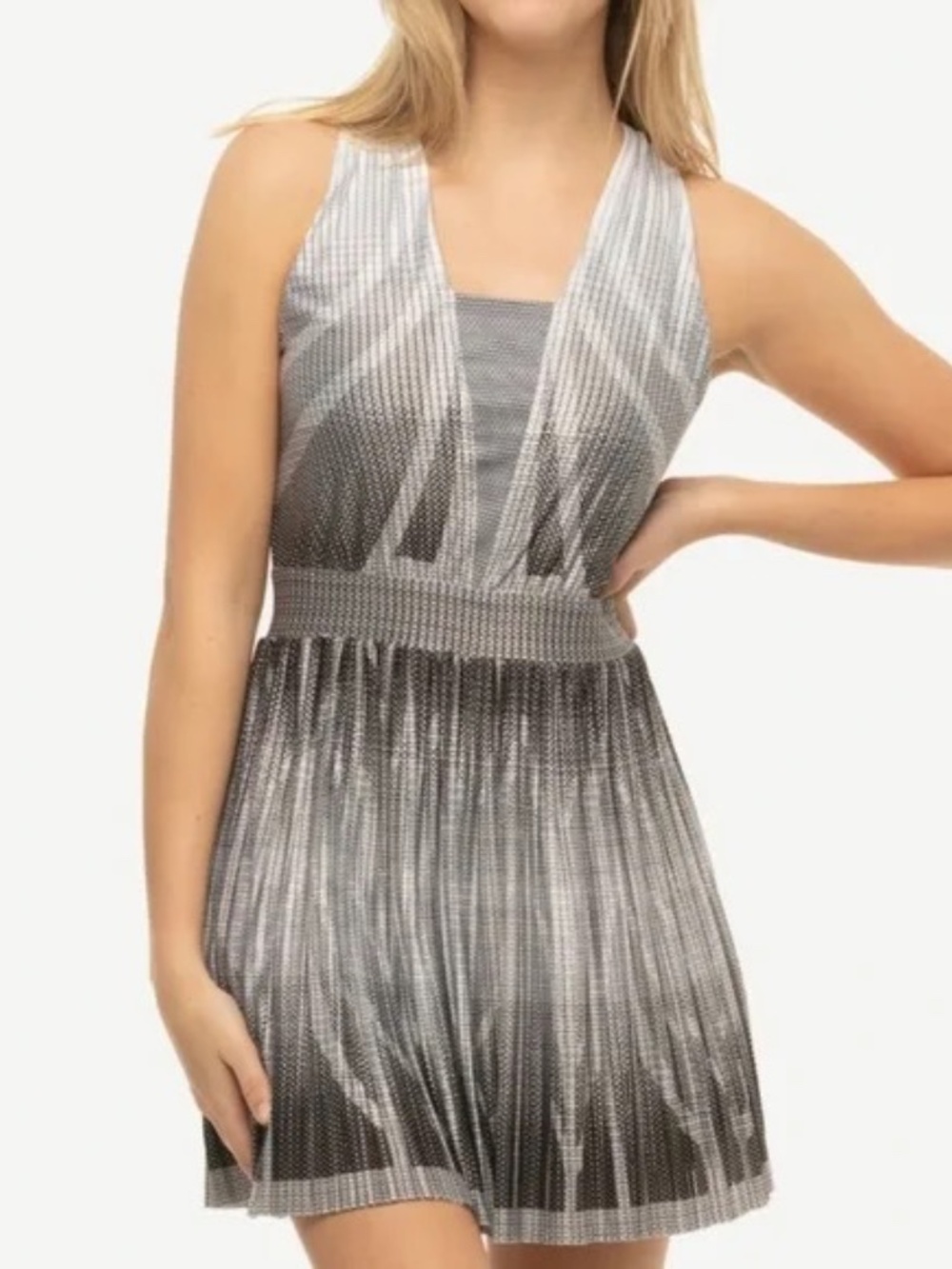 Lucky in Love "Got the Pleat" V-Neck Pleated Mini Dress M